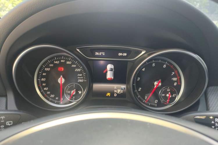 Used Mercedes-Benz GLA 2017 GLA 200 Fashion Model Instrument Cluster
