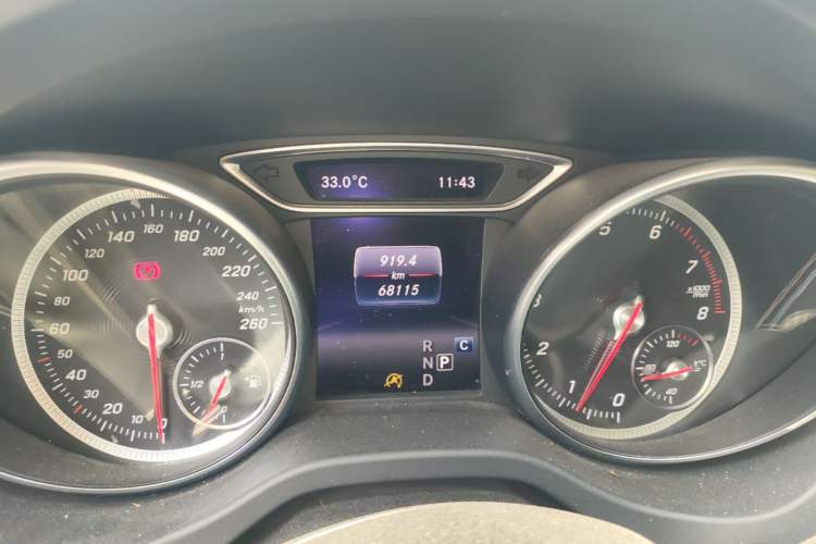 Used Mercedes-Benz GLA 2017 GLA 200 Sport Edition Instrument Cluster