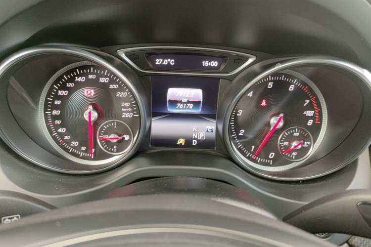 Used Mercedes-Benz GLA 2017 GLA 200 Sport Edition Instrument Cluster