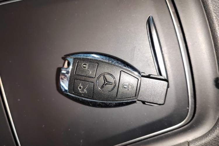 Used Mercedes-Benz GLA 2017 GLA 220 4MATIC Luxury Model Interior 1