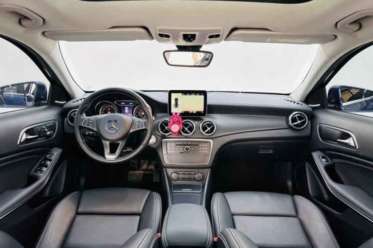 Used Mercedes-Benz GLA 2017 GLA 200 Fashion Model Interior 3