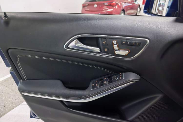 Used Mercedes-Benz GLA 2017 GLA 200 Fashion Model Interior 4