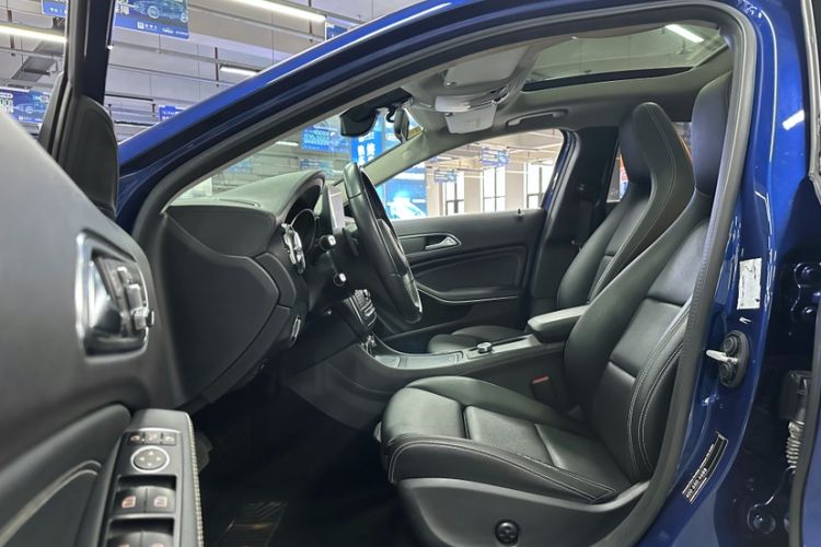 Used Mercedes-Benz GLA 2017 GLA 200 Fashion Model Interior 5