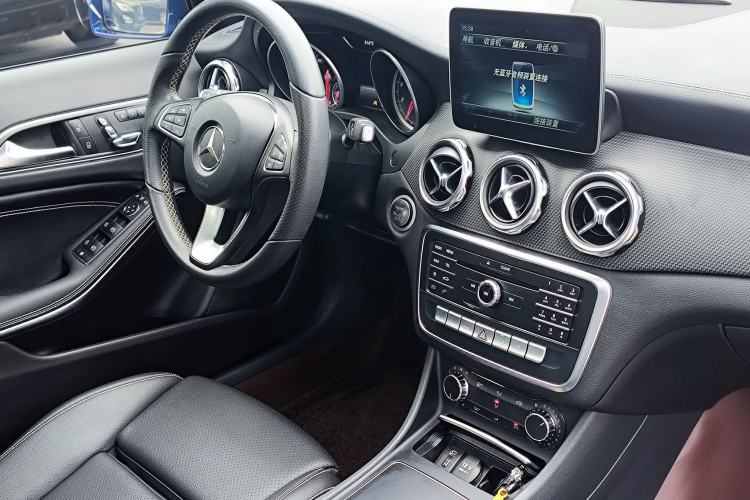 Used Mercedes-Benz GLA 2017 GLA 200 Fashion Model Interior 5