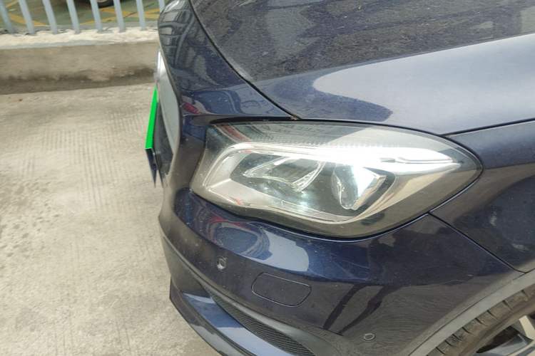 Used Mercedes-Benz GLA 2017 GLA 200 Fashion Model Left Front Headlight