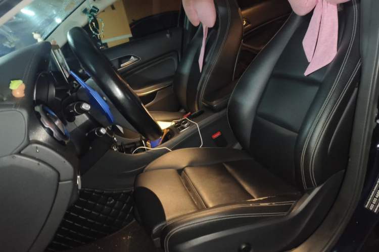 Used Mercedes-Benz GLA 2017 GLA 200 Fashion Model Left Front Seat
