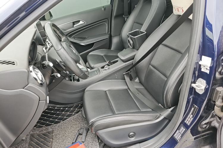 Used Mercedes-Benz GLA 2017 GLA 200 Sport Edition Left Front Seat