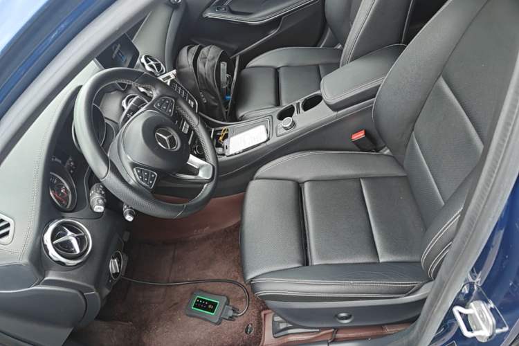 Used Mercedes-Benz GLA 2017 GLA 200 Fashion Model Left Front Seat