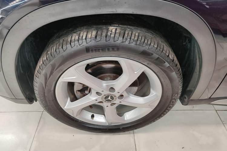 Used Mercedes-Benz GLA 2017 GLA 200 Sport Edition Left Front Wheel Hub