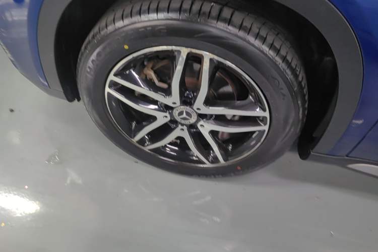 Used Mercedes-Benz GLA 2017 GLA 200 Fashion Model Left Front Wheel Hub