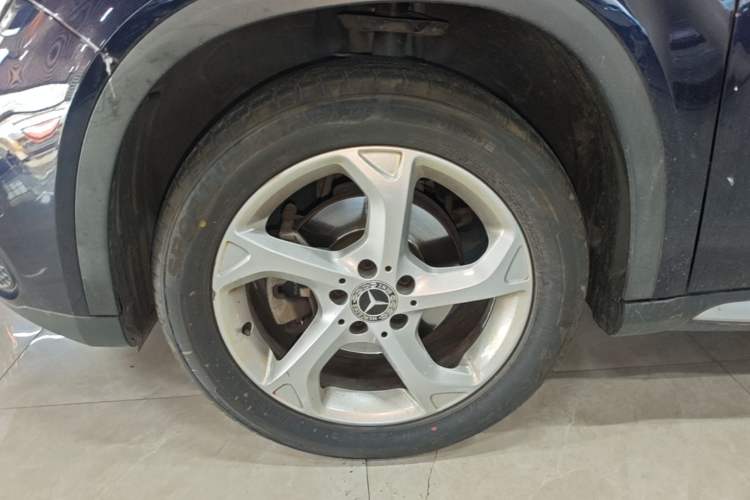 Used Mercedes-Benz GLA 2017 GLA 200 Sport Edition Left Front Wheel Hub