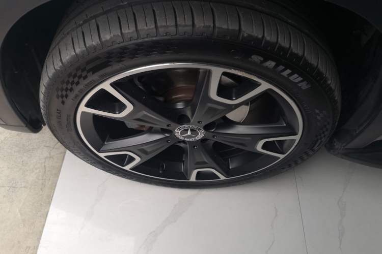Used Mercedes-Benz GLA 2017 GLA 220 4MATIC Fashion Model Left Front Wheel Hub