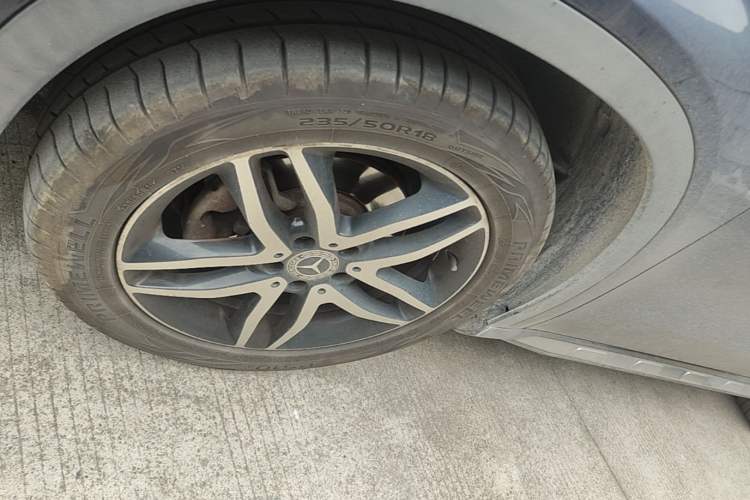 Used Mercedes-Benz GLA 2017 GLA 200 Fashion Model Left Front Wheel Hub