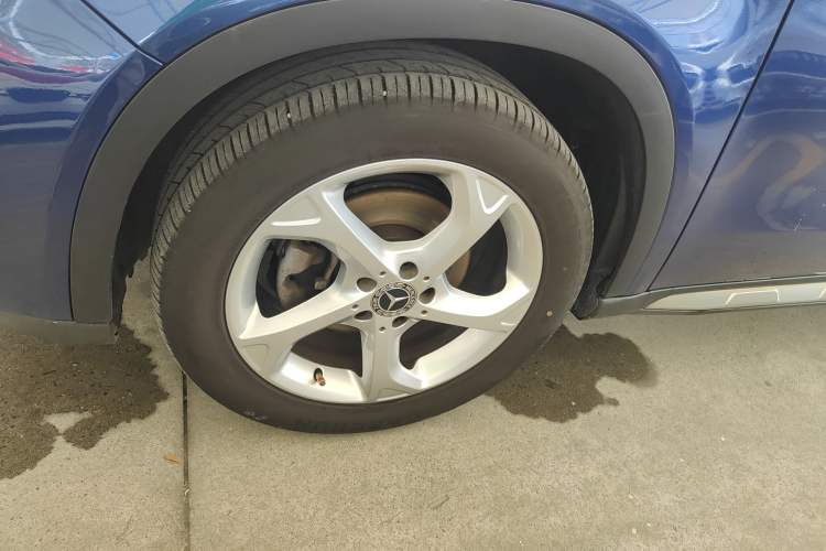 Used Mercedes-Benz GLA 2017 GLA 200 Sport Edition Left Front Wheel Hub