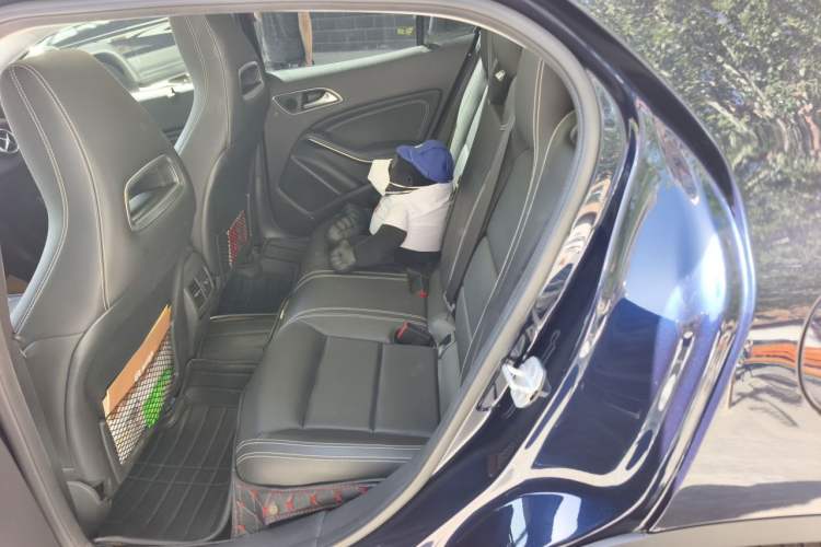 Used Mercedes-Benz GLA 2017 GLA 200 Sport Edition Left Rear Seat