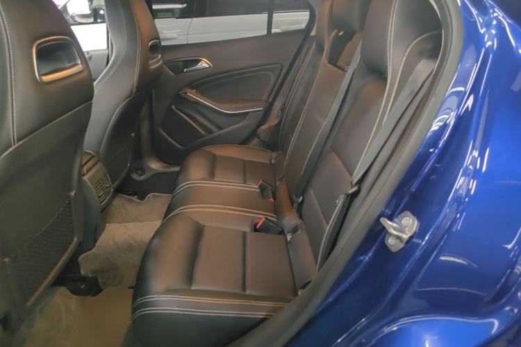 Used Mercedes-Benz GLA 2017 GLA 200 Fashion Model Left Rear Seat