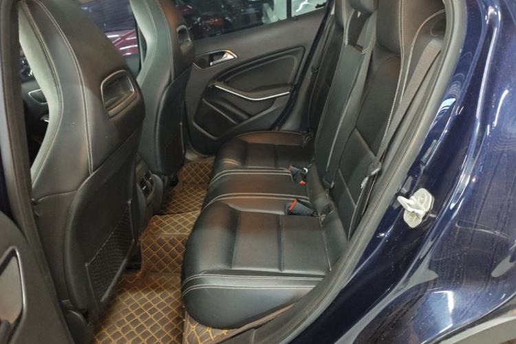 Used Mercedes-Benz GLA 2017 GLA 200 Sport Edition Left Rear Seat