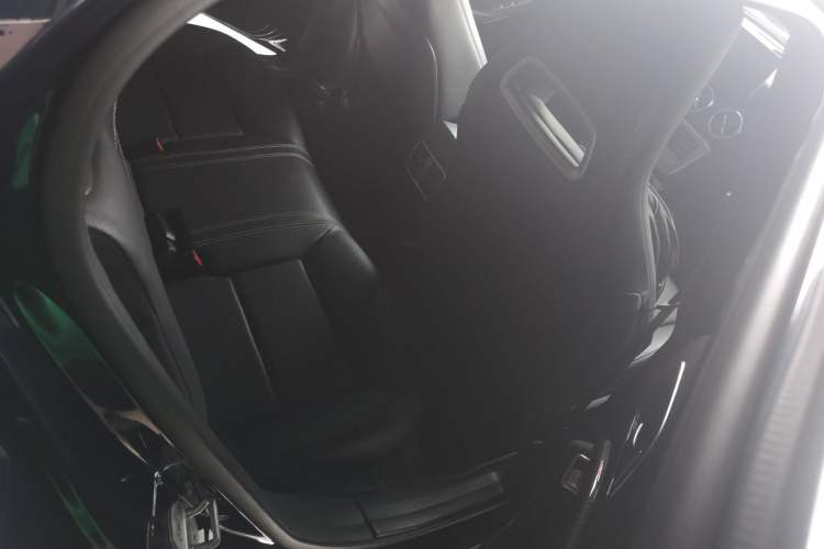 Used Mercedes-Benz GLA 2017 GLA 220 4MATIC Fashion Model Left Rear Seat