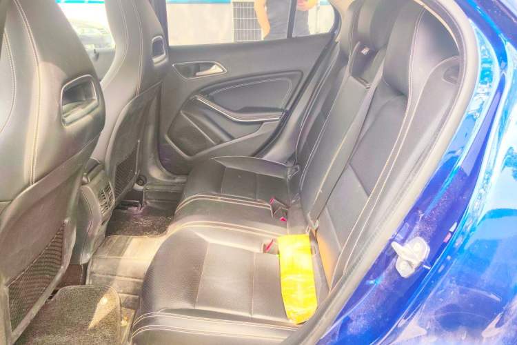 Used Mercedes-Benz GLA 2017 GLA 200 Fashion Model Left Rear Seat