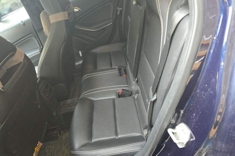 Used Mercedes-Benz GLA 2017 GLA 200 Sport Edition Left Rear Seat