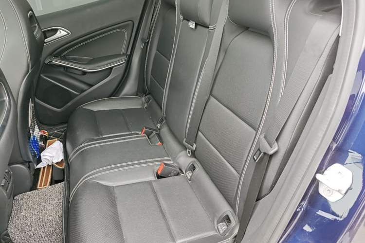 Used Mercedes-Benz GLA 2017 GLA 200 Sport Edition Left Rear Seat