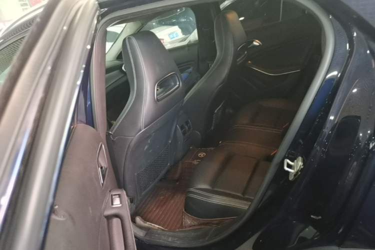 Used Mercedes-Benz GLA 2017 GLA 200 Sport Edition Left Rear Seat