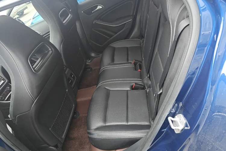 Used Mercedes-Benz GLA 2017 GLA 200 Fashion Model Left Rear Seat