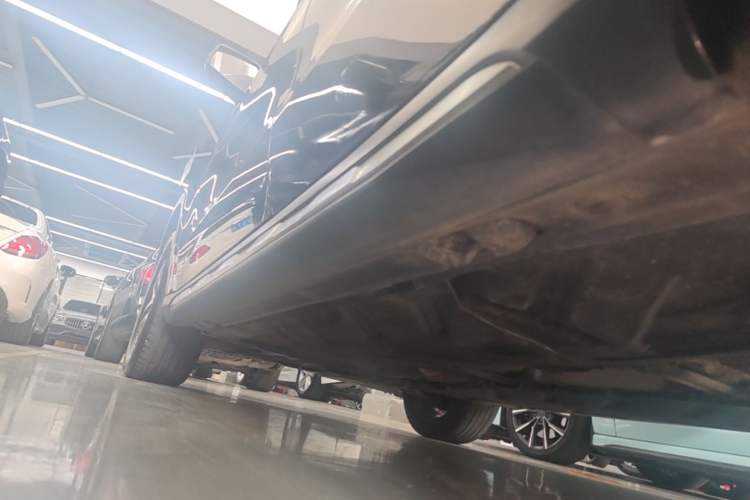 Used Mercedes-Benz GLA 2017 GLA 200 Fashion Model Left Side Sill