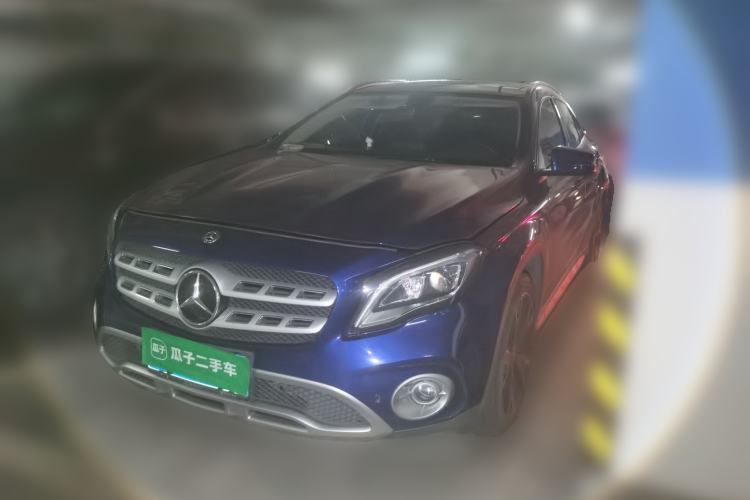Used Mercedes-Benz GLA 2017 GLA 220 4MATIC Fashion Model Guazi used car, China used car export, Used car for sale, Used Mercedes-Benz cars, Cheapest cars for sale