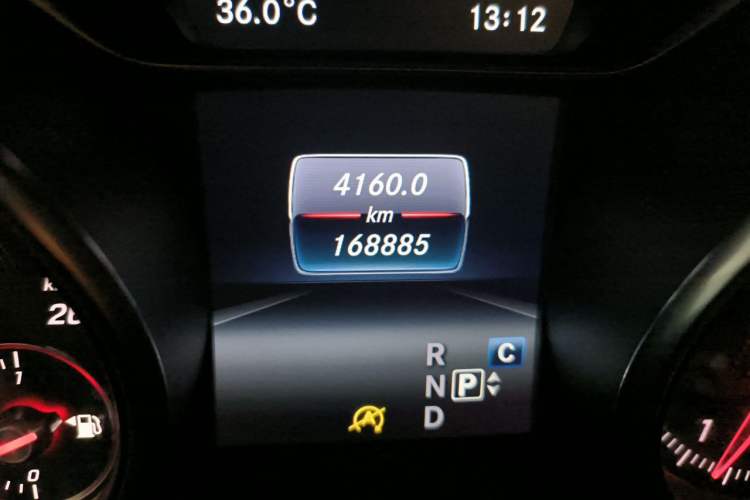 Used Mercedes-Benz GLA 2017 GLA 200 Sport Edition Odometer Close Up