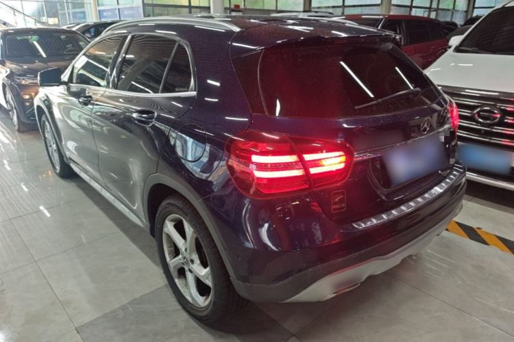 Used Mercedes-Benz GLA 2017 GLA 200 Sport Edition Rear Left 45 Deg