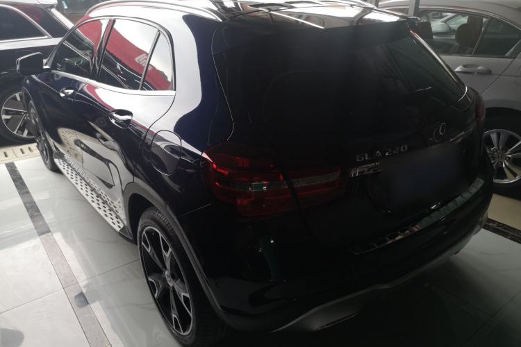 Used Mercedes-Benz GLA 2017 GLA 220 4MATIC Fashion Model Rear Left 45 Deg