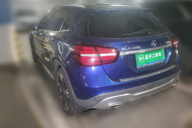 Used Mercedes-Benz GLA 2017 GLA 220 4MATIC Fashion Model Rear Left 45 Deg