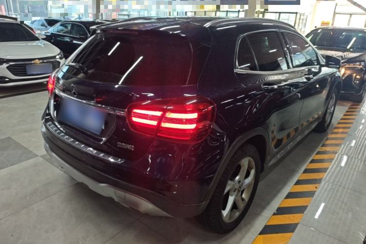 Used Mercedes-Benz GLA 2017 GLA 200 Sport Edition Rear Right 45 Deg