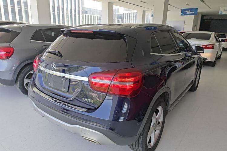 Used Mercedes-Benz GLA 2017 GLA 200 Sport Edition Rear Right 45 Deg