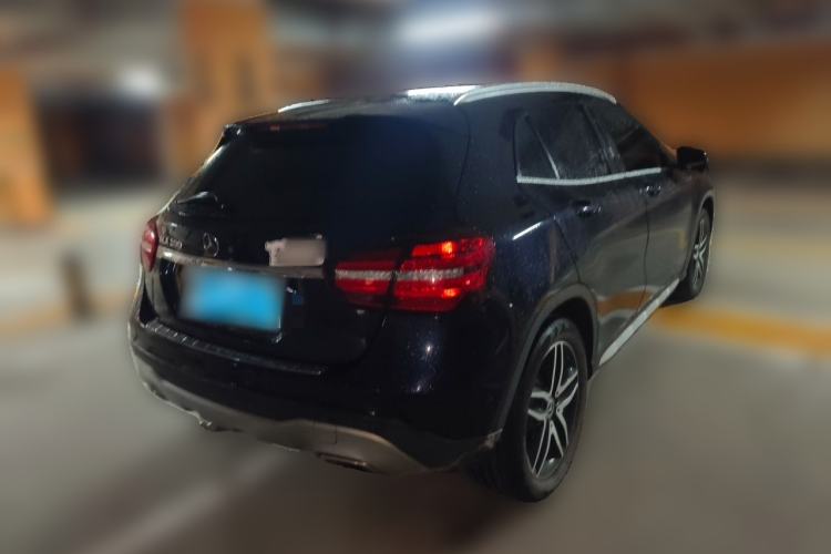 Used Mercedes-Benz GLA 2017 GLA 200 Fashion Model Rear Right 45 Deg