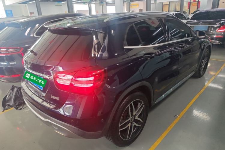 Used Mercedes-Benz GLA 2017 GLA 200 Fashion Model Rear Right 45 Deg