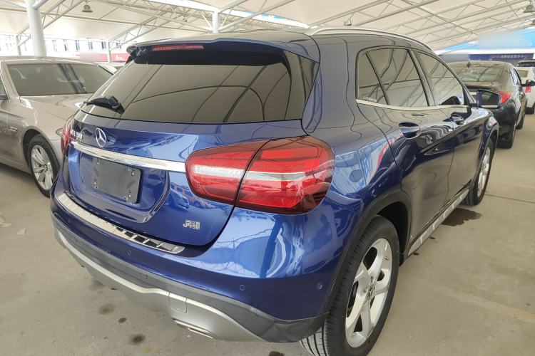 Used Mercedes-Benz GLA 2017 GLA 200 Sport Edition Rear Right 45 Deg