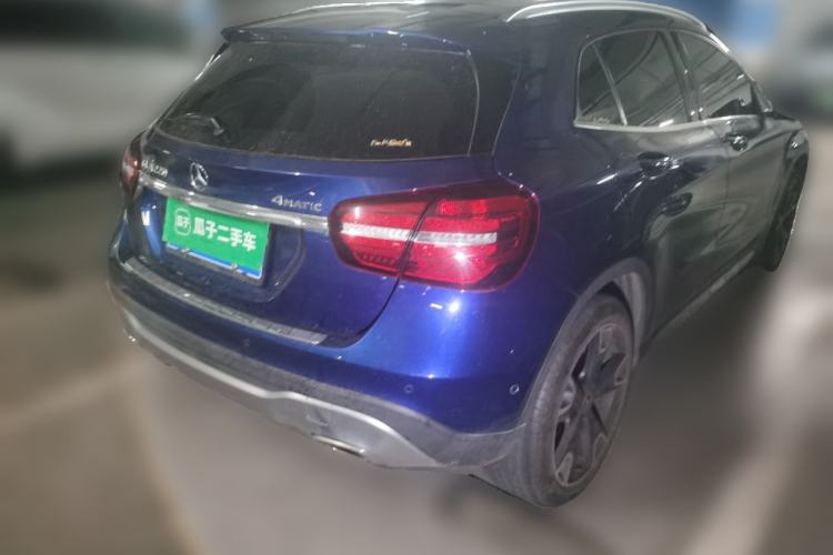 Used Mercedes-Benz GLA 2017 GLA 220 4MATIC Fashion Model Rear Right 45 Deg