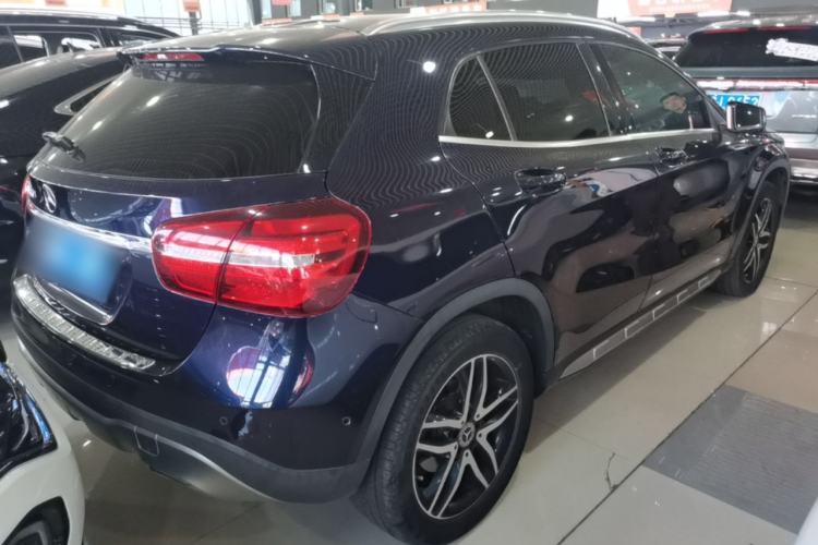 Used Mercedes-Benz GLA 2017 GLA 200 Sport Edition Rear Right 45 Deg