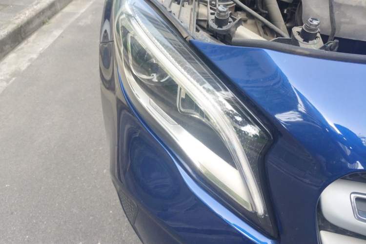 Used Mercedes-Benz GLA 2017 GLA 200 Fashion Model Right Front Headlight