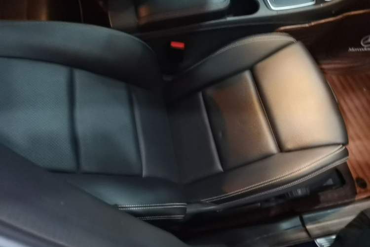 Used Mercedes-Benz GLA 2017 GLA 200 Sport Edition Right Front Seat