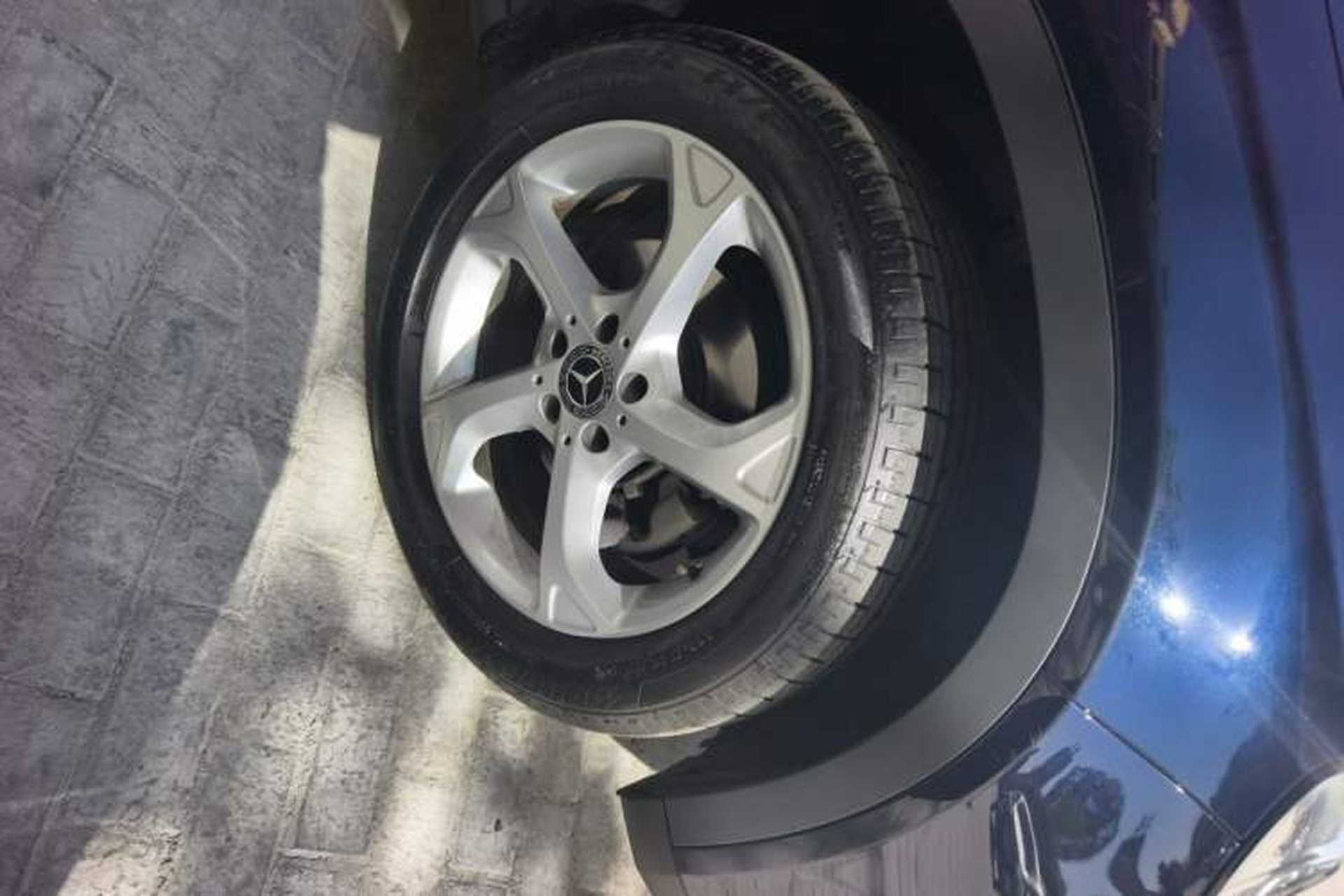 Used Mercedes-Benz GLA 2017 GLA 200 Sport Edition Right Front Wheel Hub