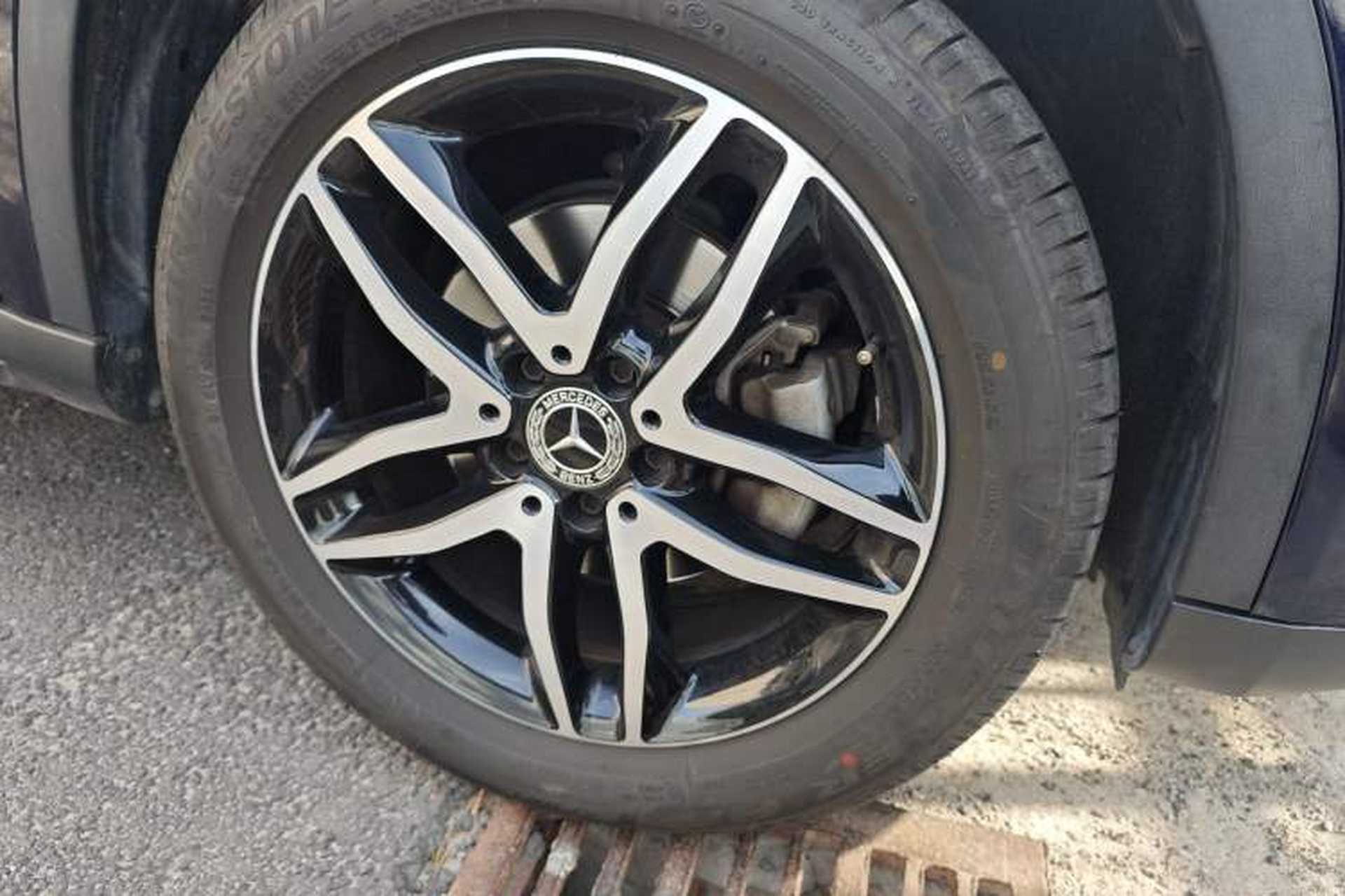 Used Mercedes-Benz GLA 2017 GLA 200 Fashion Model Right Front Wheel Hub