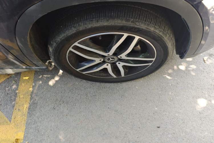 Used Mercedes-Benz GLA 2017 GLA 200 Fashion Model Right Front Wheel Hub