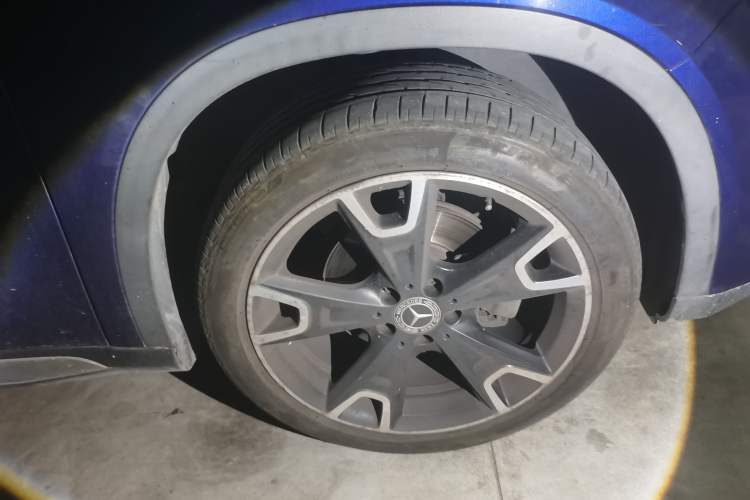 Used Mercedes-Benz GLA 2017 GLA 220 4MATIC Fashion Model Right Front Wheel Hub