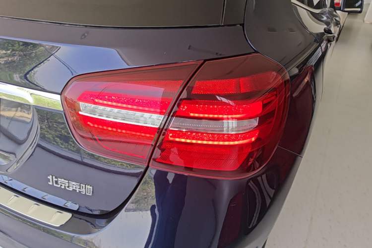 Used Mercedes-Benz GLA 2017 GLA 200 Sport Edition Right Rear Taillight