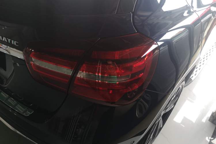 Used Mercedes-Benz GLA 2017 GLA 220 4MATIC Fashion Model Right Rear Taillight