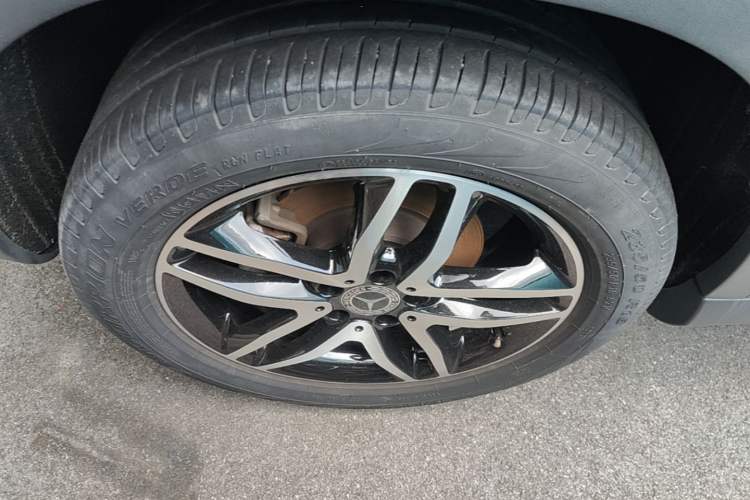 Used Mercedes-Benz GLA 2017 GLA 200 Fashion Model Right Rear Wheel Hub