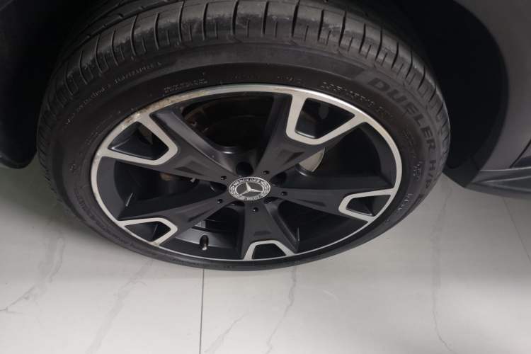 Used Mercedes-Benz GLA 2017 GLA 220 4MATIC Fashion Model Right Rear Wheel Hub